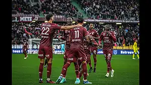 Gol Joel Asoro 85 Minuto Puntaje: 3-1 Metz vs Nantes 3-1