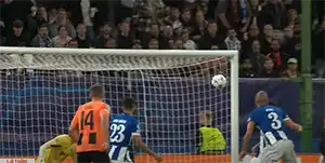 Gol Kevin Kelsy 13 Minuta Wynik: 1-1 Shakhtar vs FC Porto 1-3